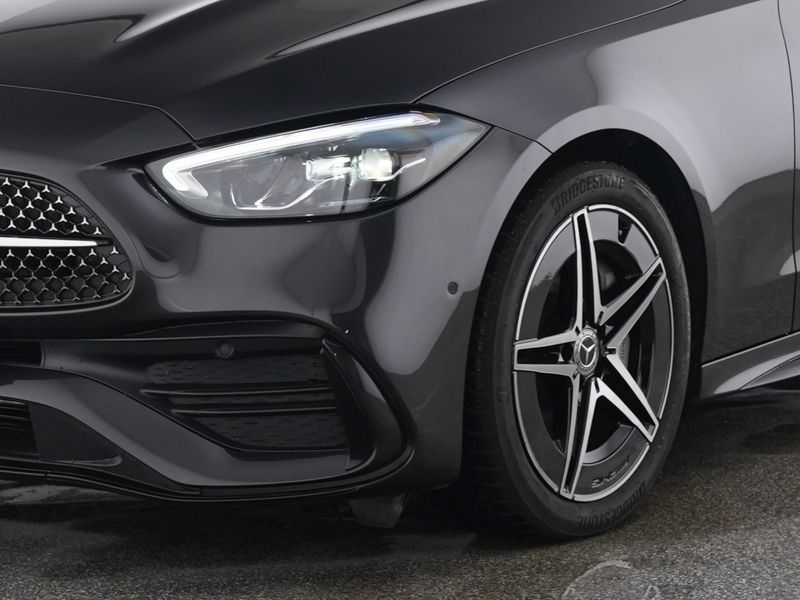 Fahrzeugabbildung Mercedes-Benz C 180 AMG+NIGHT+LENKRADHEIZ+360°+AMBIENTE+