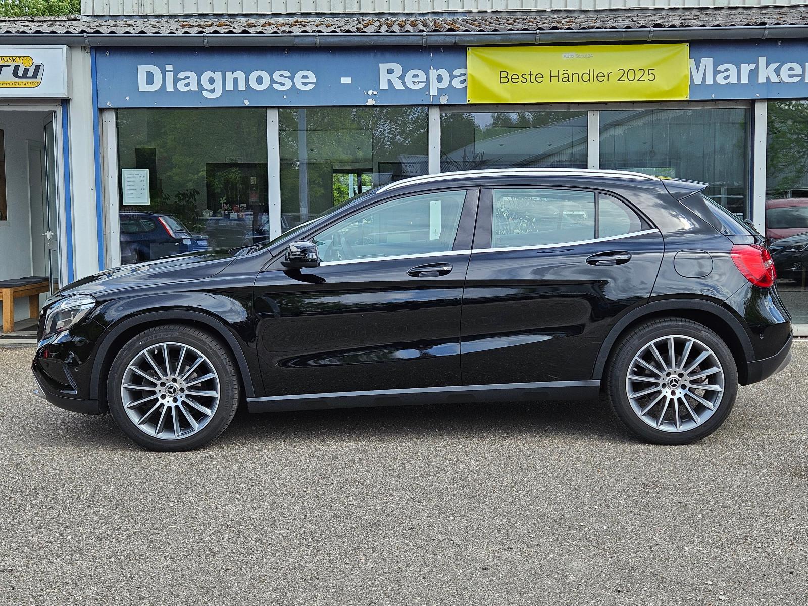 Mercedes-Benz GLA 200 CDI Automatik Panoramaglasdach Navi AHK