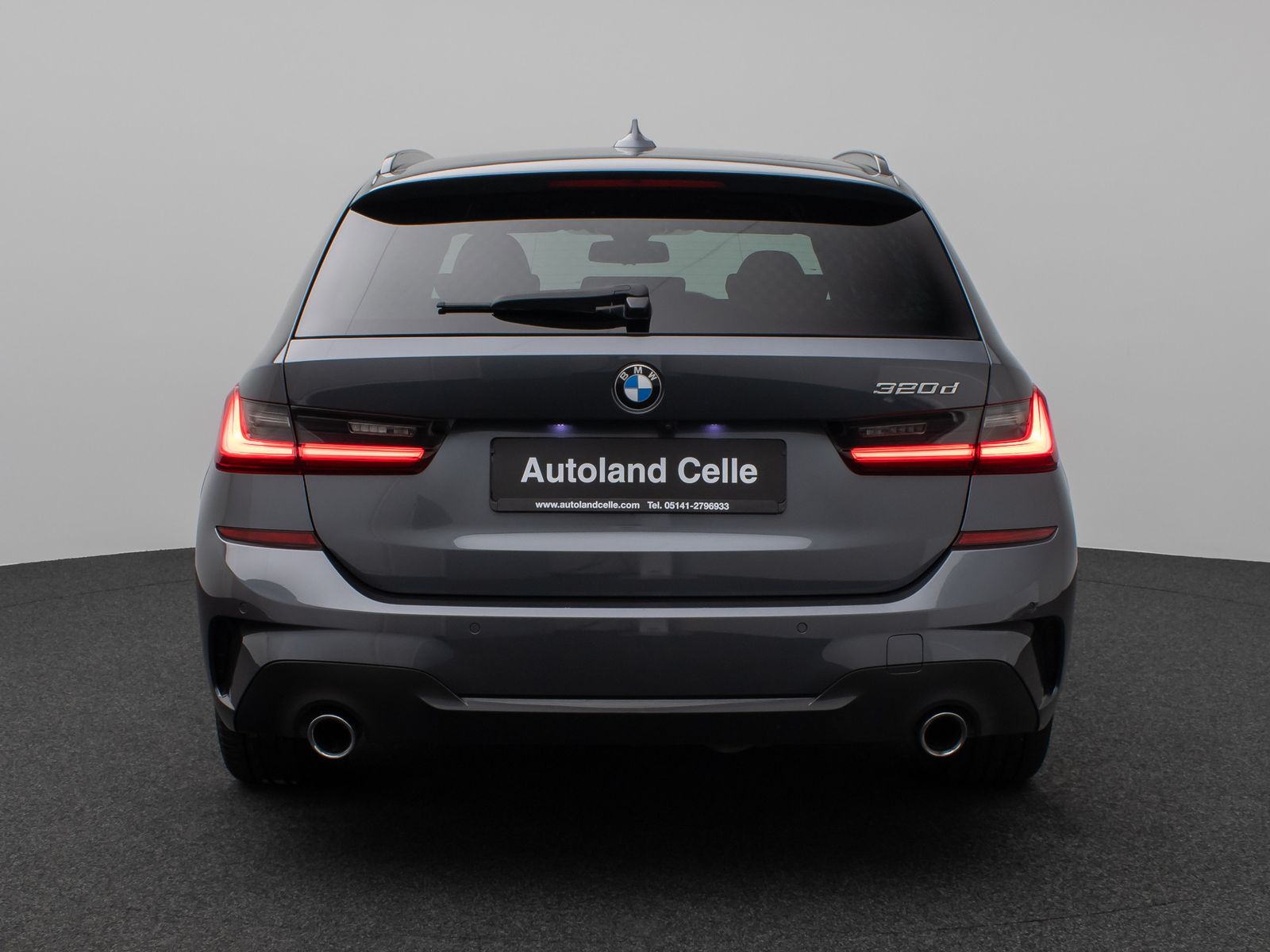 Fahrzeugabbildung BMW 320d M Sport Kamera HUD HiFi Stop&Go AHK Alarm
