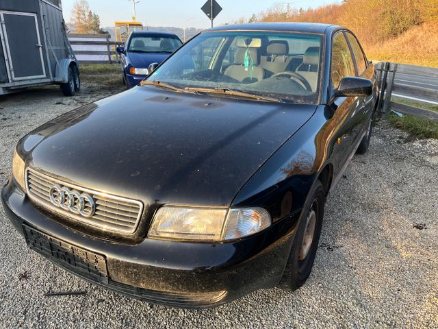 Audi A4 1.8 TÜV 10/2025