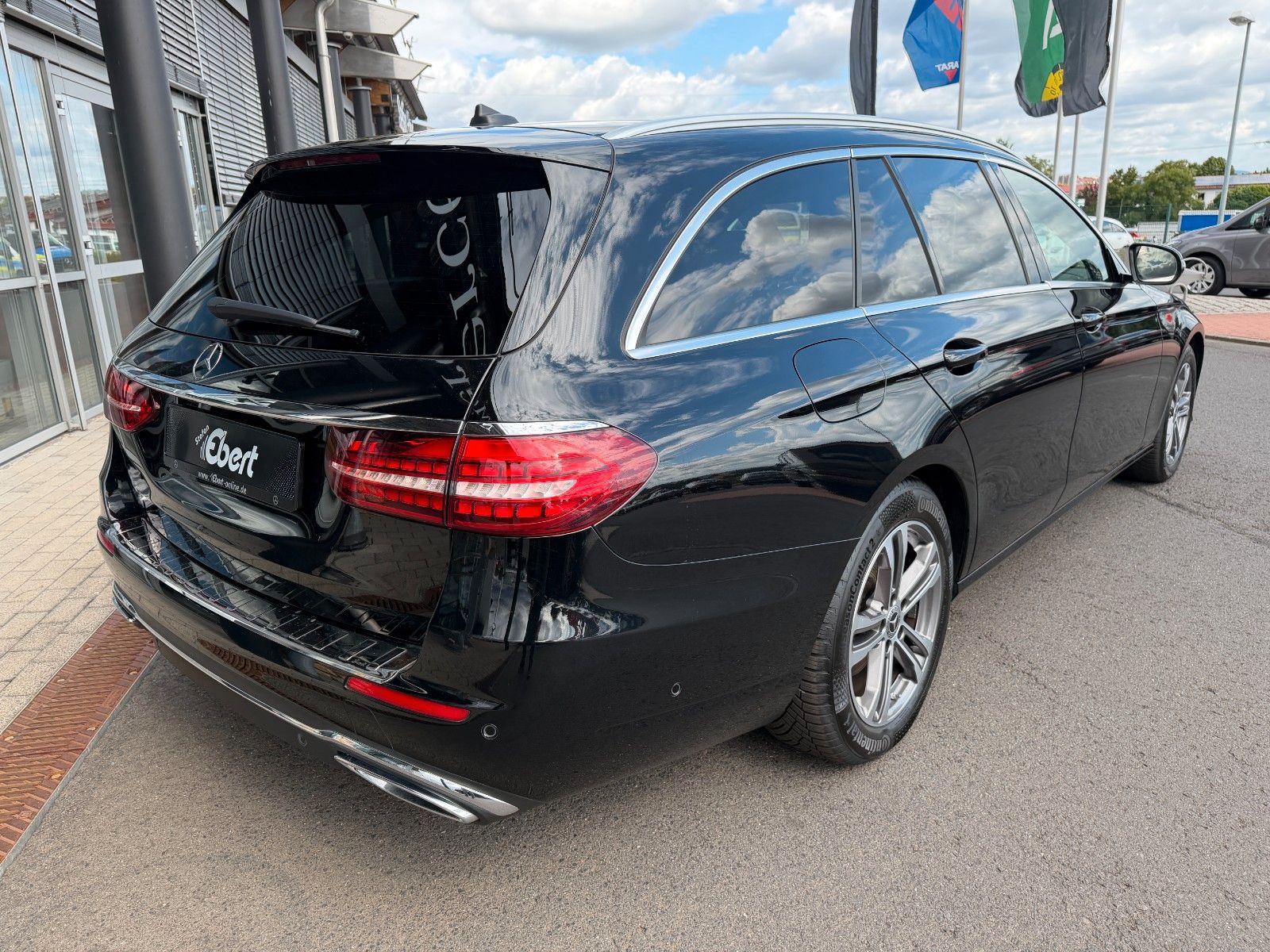 Fahrzeugabbildung Mercedes-Benz E 200 d T TAXI AVANTGARDE R-Kamera+Kindersitz