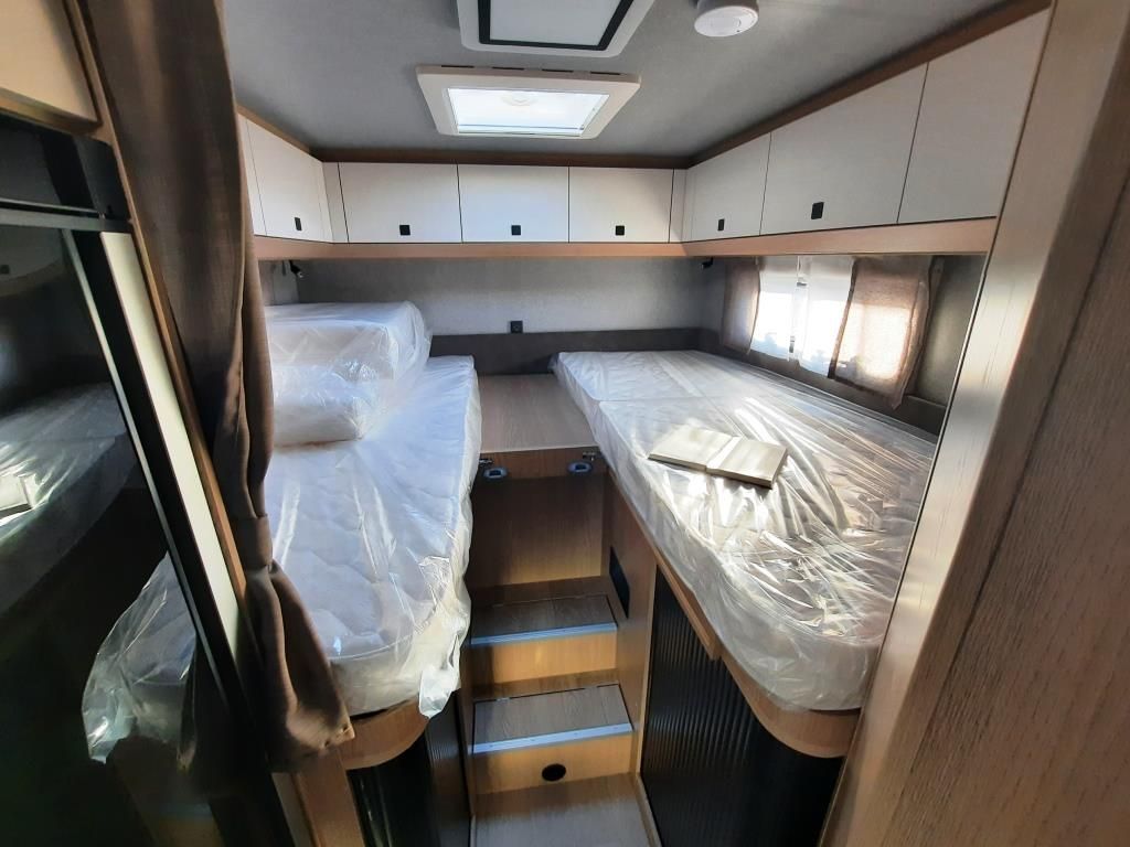 Fahrzeugabbildung ROADFANS C 680 GE by Hobby 12.446 € sparen