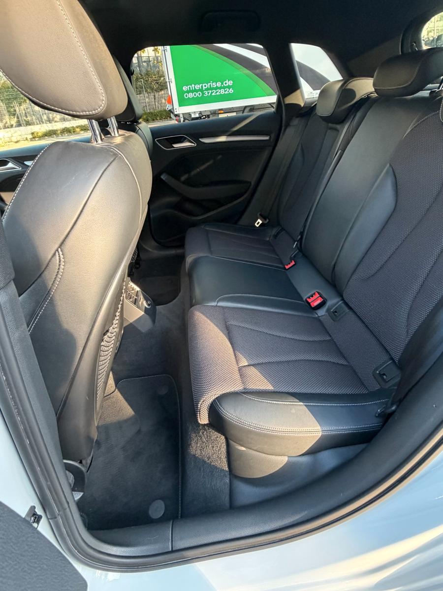 Audi A3 Sportback 1.5 TFSI S line / Virtual Cockpit