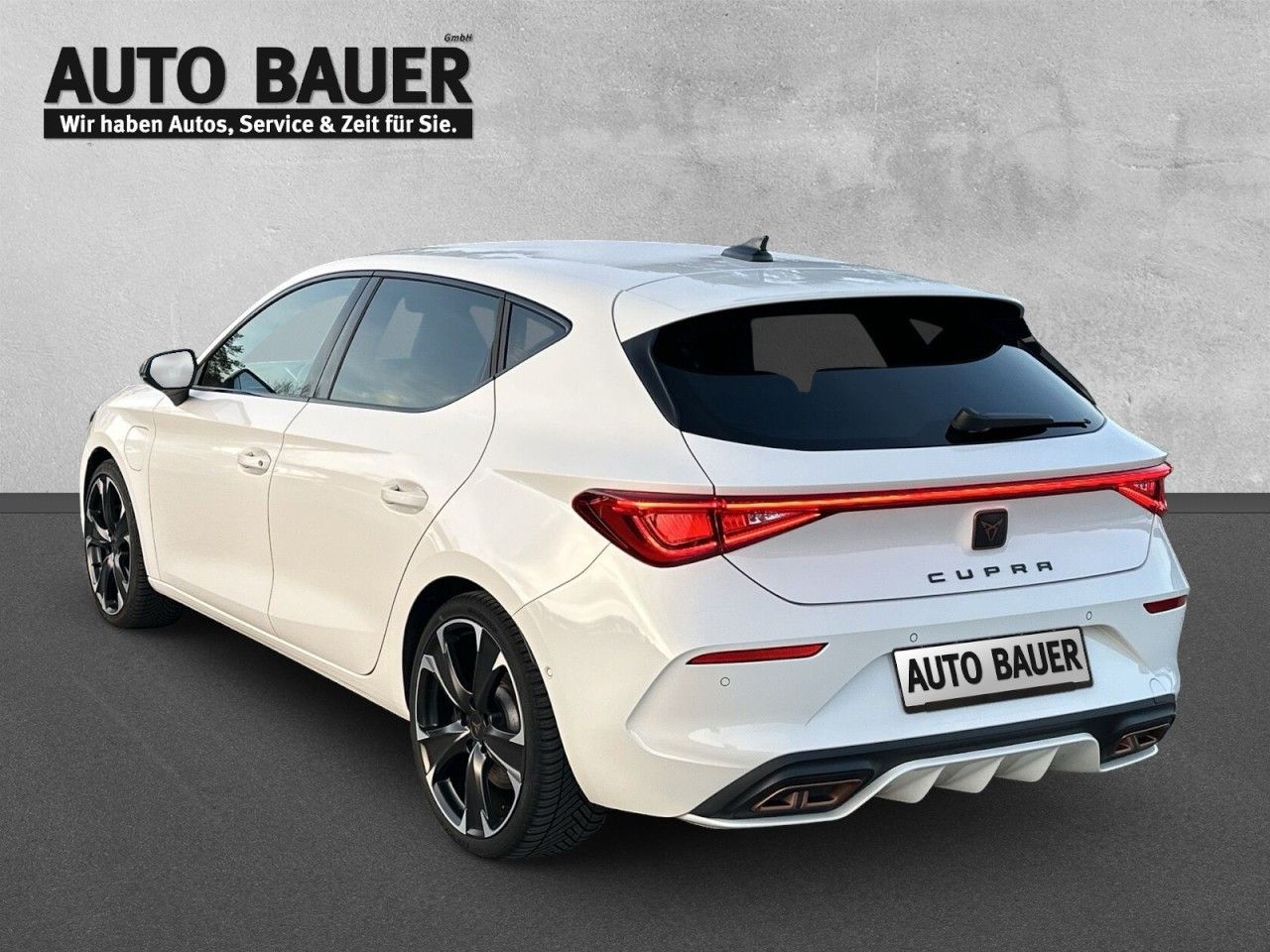 Fahrzeugabbildung CUPRA Leon VZ 1.4 e-Hybrid 245 PS DSG