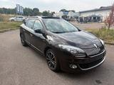 Renault Megane III Kombi BOSE Ed. 1,6dCI Kamera/Pano/AHK - Renault Megane Gebrauchtwagen in Freiburg
