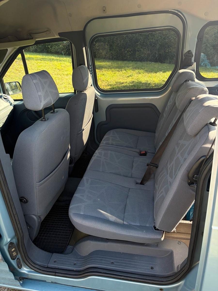 Ford Tourneo 2009 — photo 10