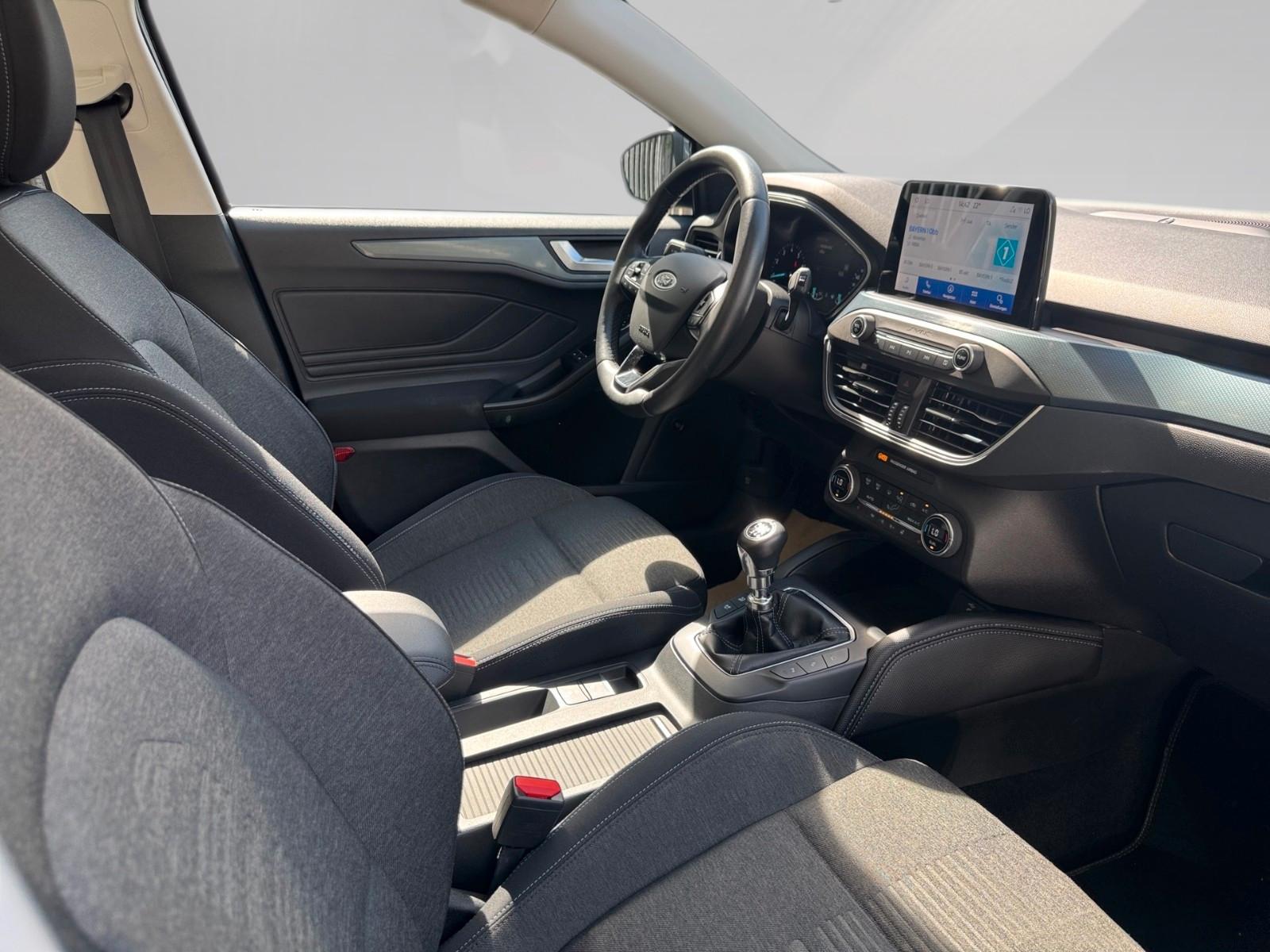 Ford Focus  Active++ TOP AUSSTATTUNG++