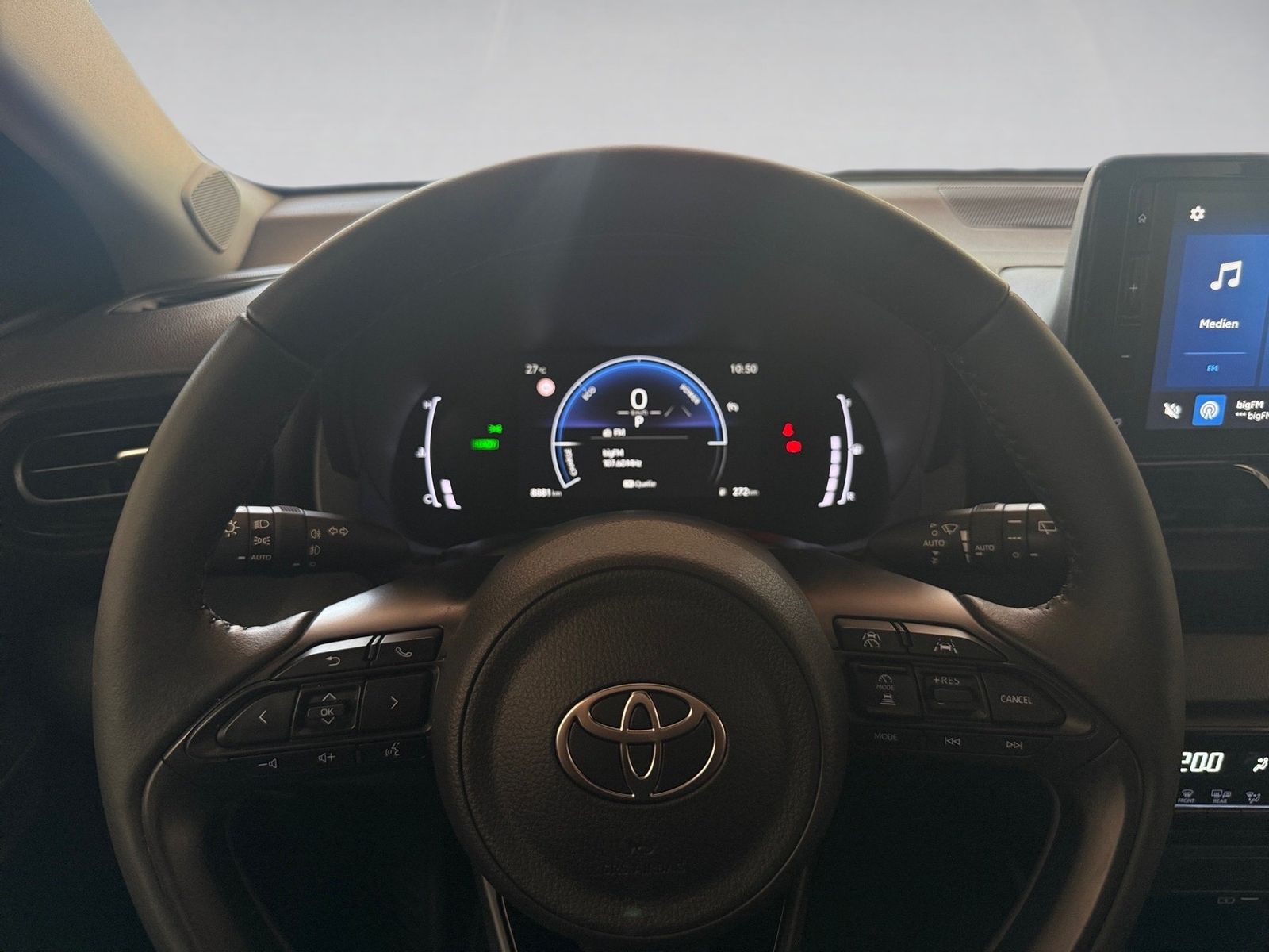 Fahrzeugabbildung Toyota Yaris 1.5 Teamplayer m. Comfort-Paket LED,SHZ,Ka