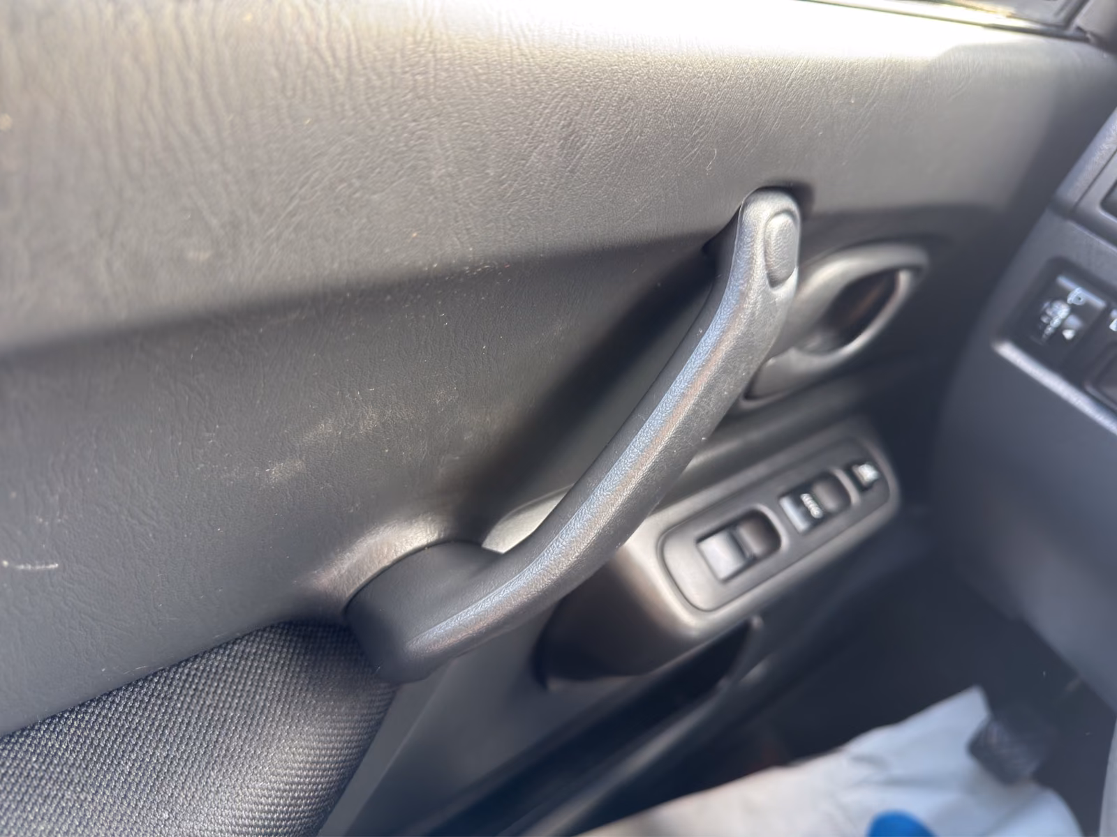 SUZUKI JIMNY 1.3 VVT 86ch 4X4 - CONFORT - ATTELAGE - SIÈGES CHAUFFANTS - PNEUS 4 SAISONS - BARRES DE TOIT