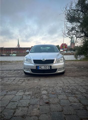 Skoda Okatvia 1.6 TDI  Tüv 10/26 S.Heft ge...