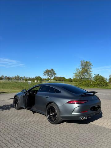 Mercedes-Benz AMG GT 43 4MATIC+ Autom. Standard