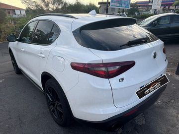 Alfa-Romeo Stelvio - 5