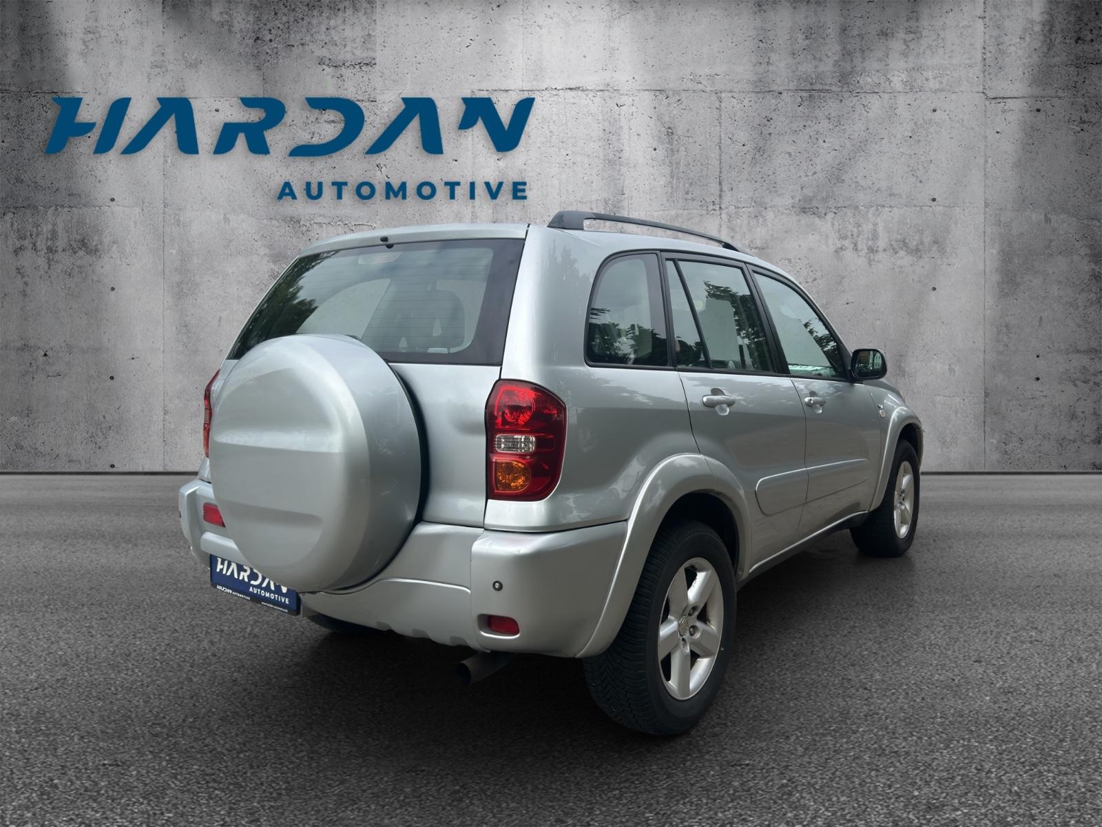 Toyota RAV4 2.0 VVT-i 150 ch 4x4 Executive • Cuir • Toit ouvrant • GPS • Clim auto • Sièges chauffants