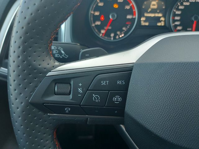 Ateca FR  2.0I TSI  4Drive *PANO/NAVI/AHK/RFK*
