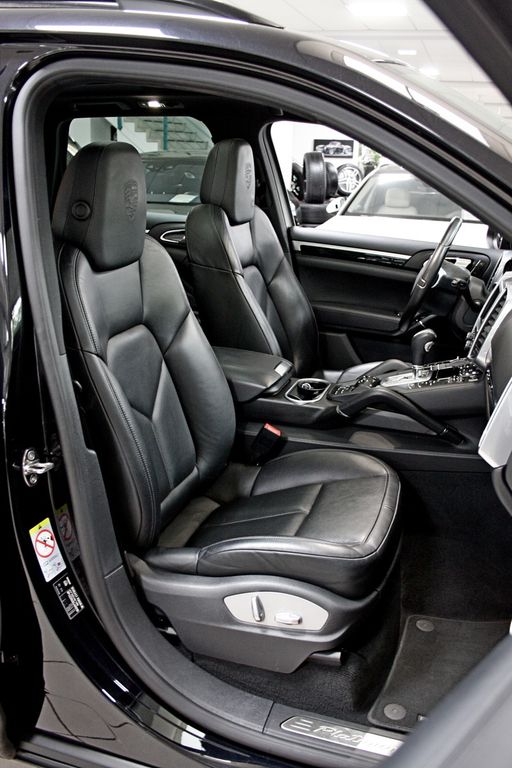 Porsche Cayenne Diesel 2. Besitz LUFT BOSE PANO LEDER