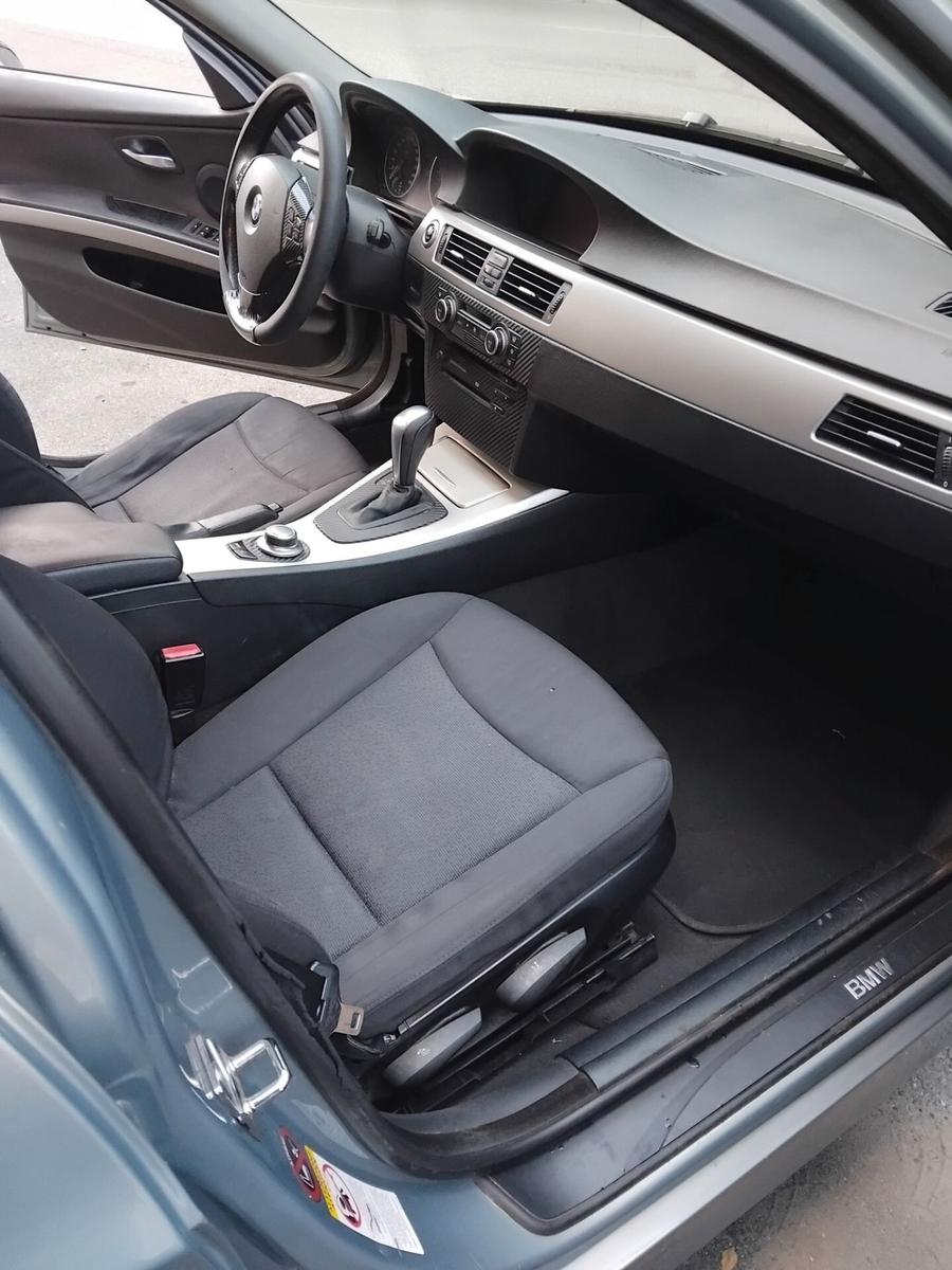 BMW 320 2007 — photo 13