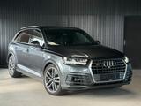 Audi SQ7 4.0 TDI quattro - graue Audi SQ7