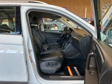 MYAUTOCENTER – Gebraucht- und Jahreswagen mit Werkstattservice in Pfaffenhofen Volkswagen Tiguan *Highline*4Motion*Leder*AHK*LED*