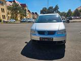 Volkswagen VW Touran 2.0 FSI - Volkswagen Touran: Fsi