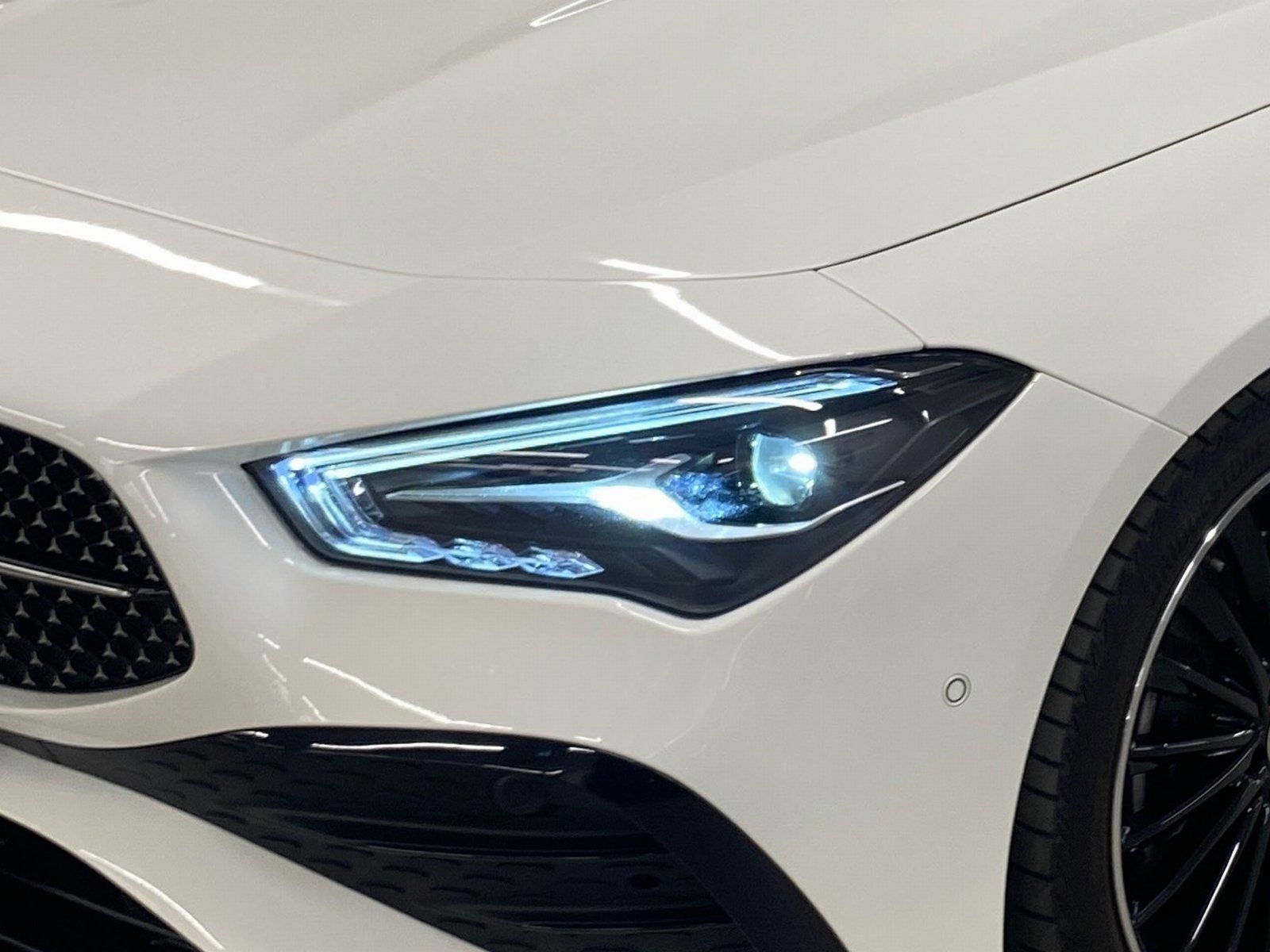 Fahrzeugabbildung Mercedes-Benz CLA 200 AMG*Pano*Totwink*19"*Night*LED*CarPlay*