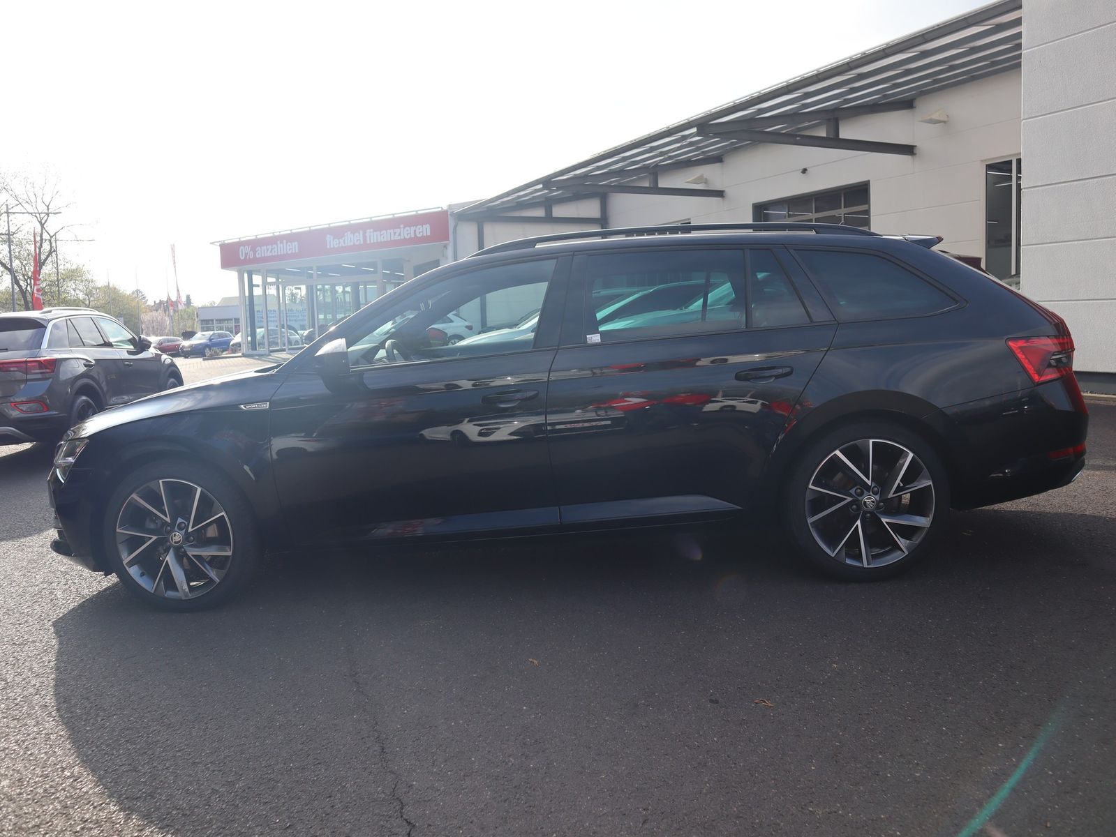 Skoda Superb Combi Sportline 1.4 TSI e-Hybrid DSG iV imagem 3