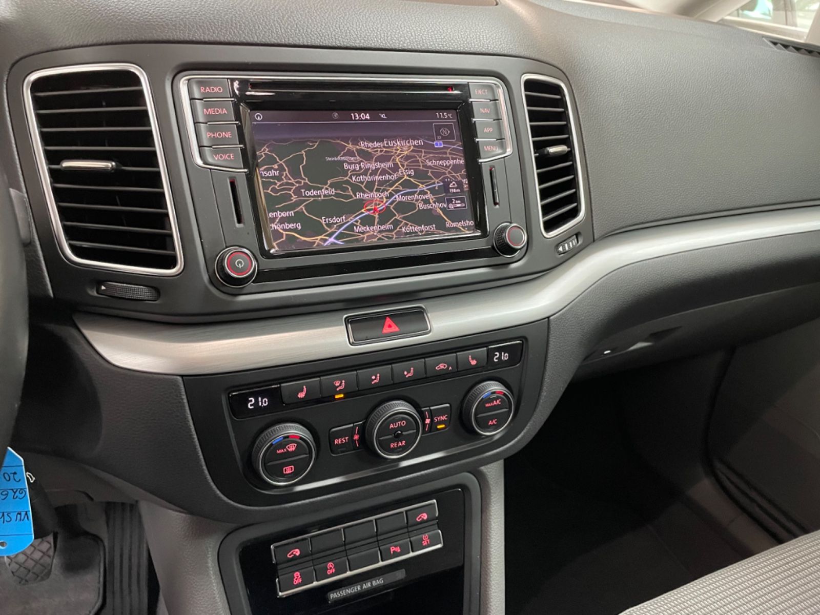 Fahrzeugabbildung Volkswagen Sharan Comfortline BMT/Start-Stopp*7 Sitzer
