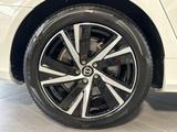 Volvo V90 T8 Recharge AWD R-Design NAV+LED+ACC+360°+VC - gebrauchte Volvo V90 aus dem Jahr 2022