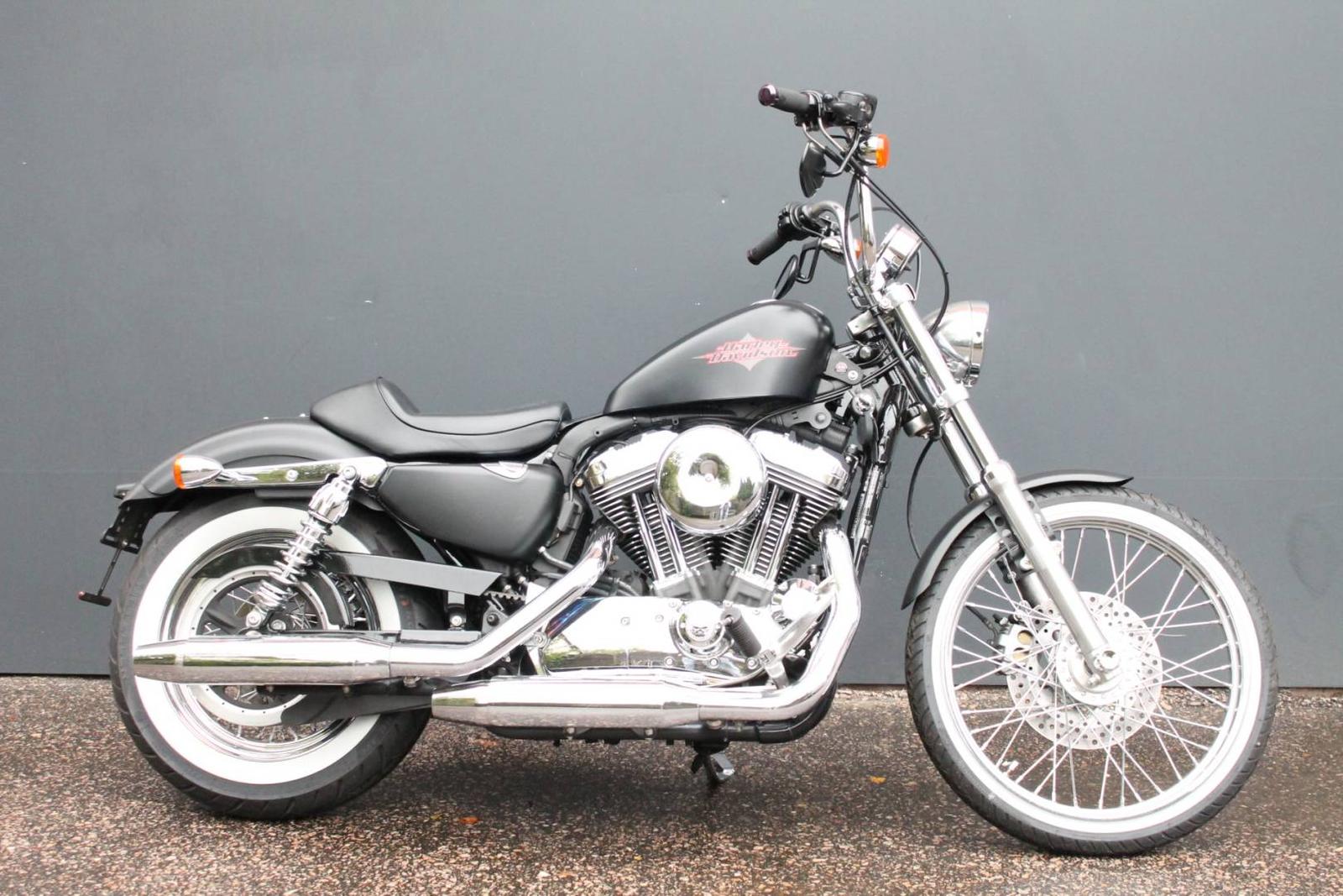 Harley-Davidson XL 1200  Seventy Two