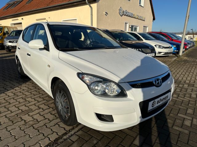 Hyundai i30 Edition+ Klima,1.Hand,Euro5,TÜV-NEU