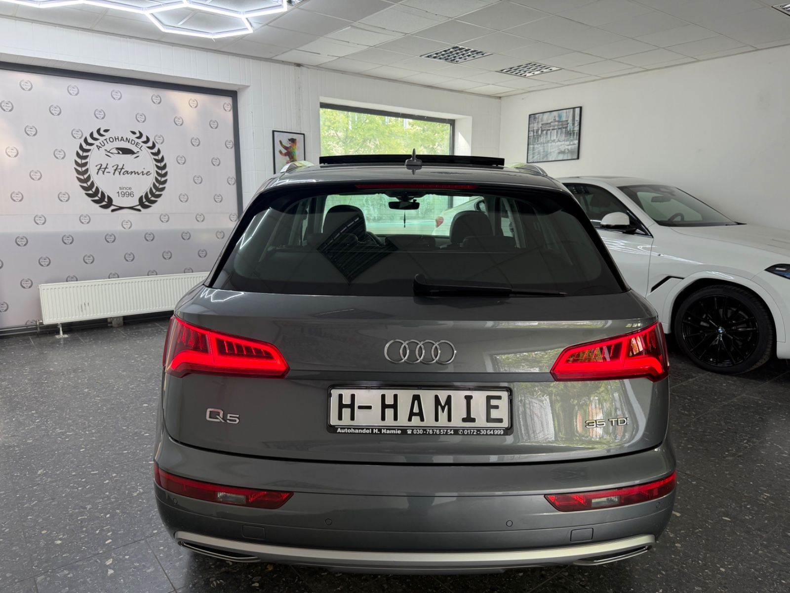 Audi Q5 35 TDI SPORT AUTO PANO KEYLESS PDC SZH foto 5