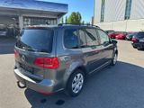 Volkswagen Touran Comfortline Hu 05/26 - Volkswagen Touran mit Benzin-Antrieb: Kleinbus, 2.0