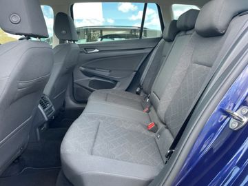 Volkswagen Golf Variant VIII 1.5 eTSI DSG LED-PLUS NAVI ACC