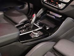 Fahrzeugabbildung BMW X4 xDrive 20 i *M-SPORT* (HUD/ACC/CAM/AHK/ 1.HD!