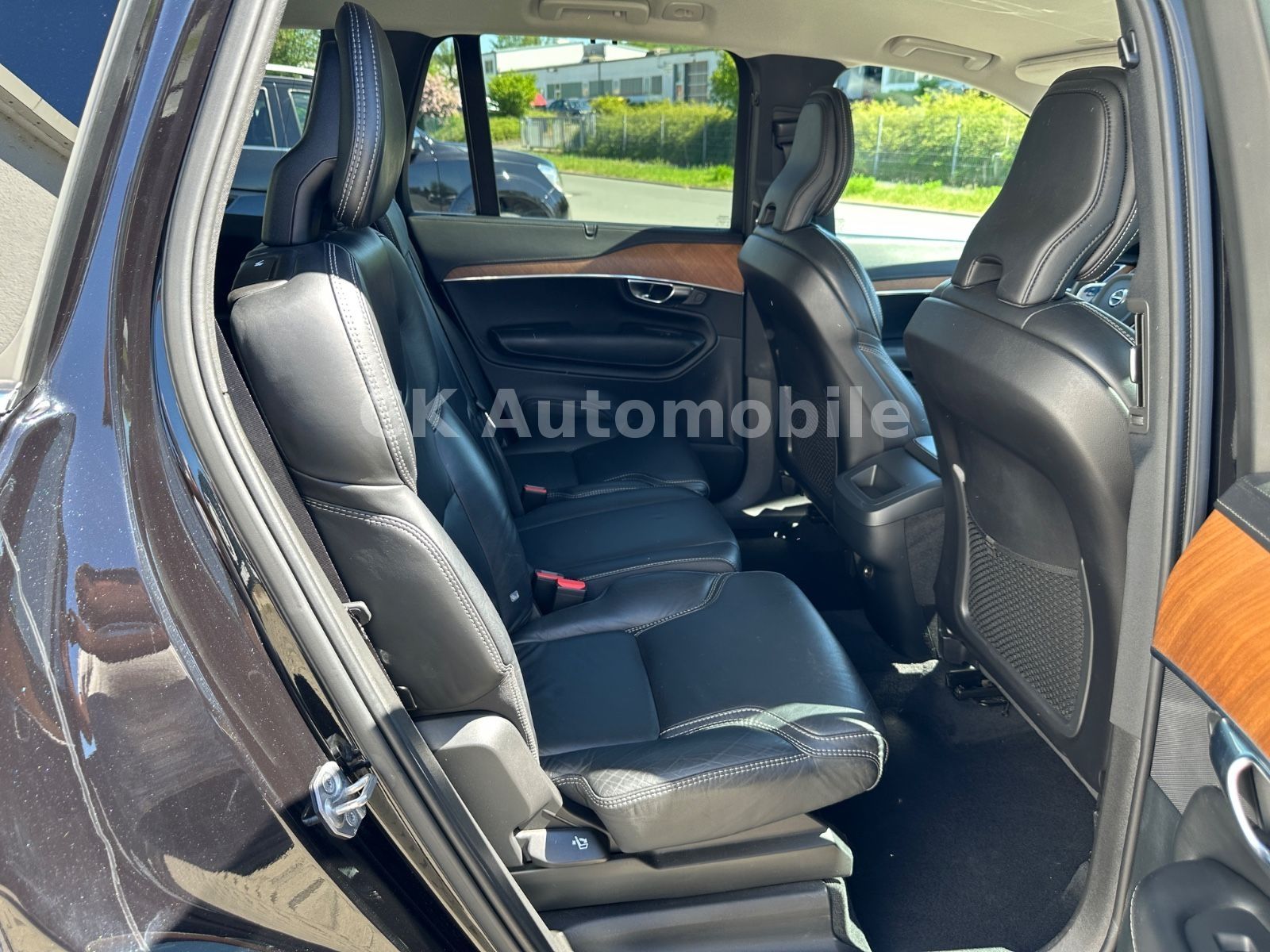 Fahrzeugabbildung Volvo XC90 T5 Inscription AWD/7Sitze/BLIS/LED/360°/AHK