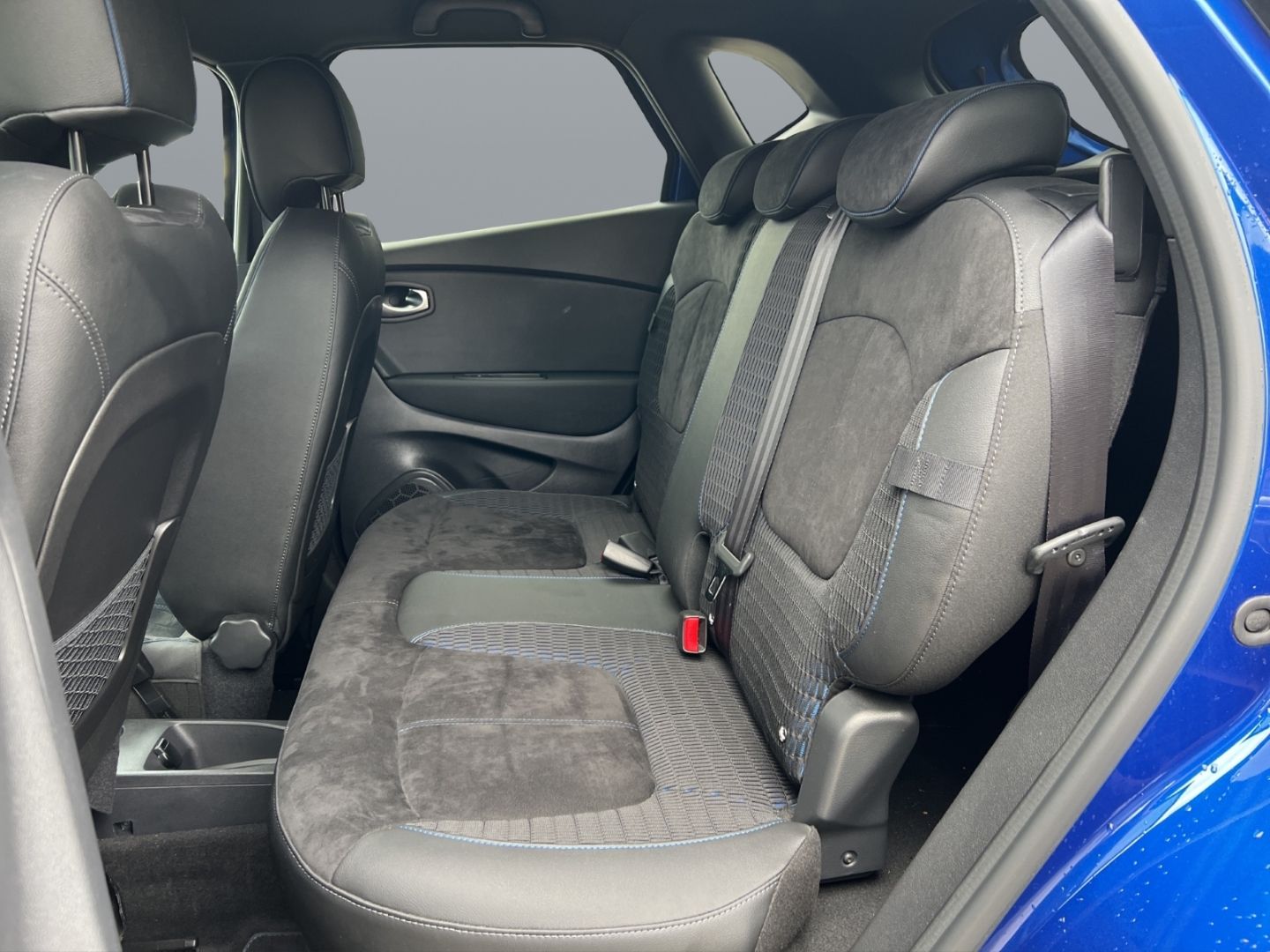 Fahrzeugabbildung Renault Captur Version S 1.3 TCe 150 EDC Navi LED Klimaa