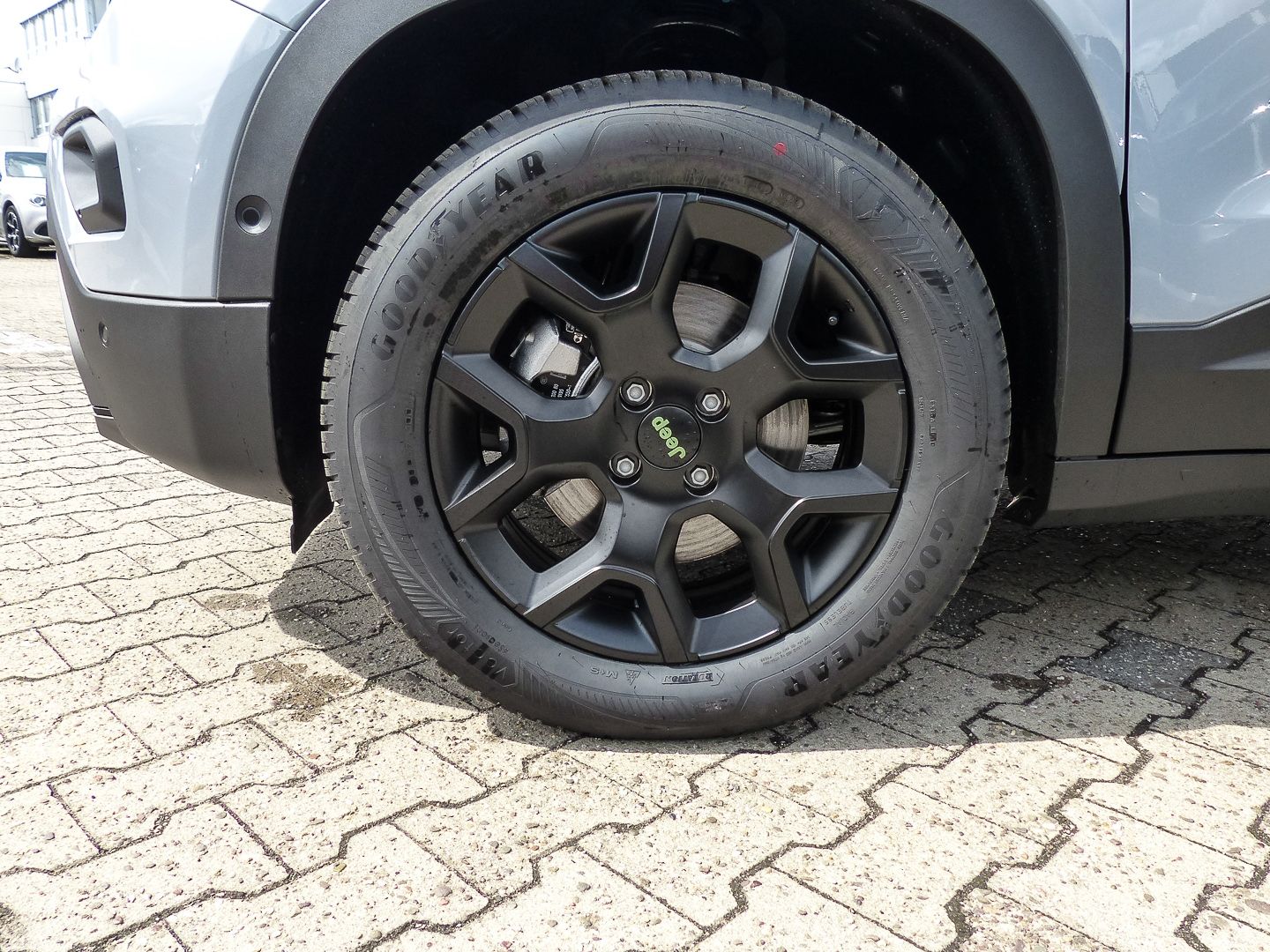 Jeep Avenger 4xe Overland Mild-Hybrid 360 Kamera LED  imagem 3