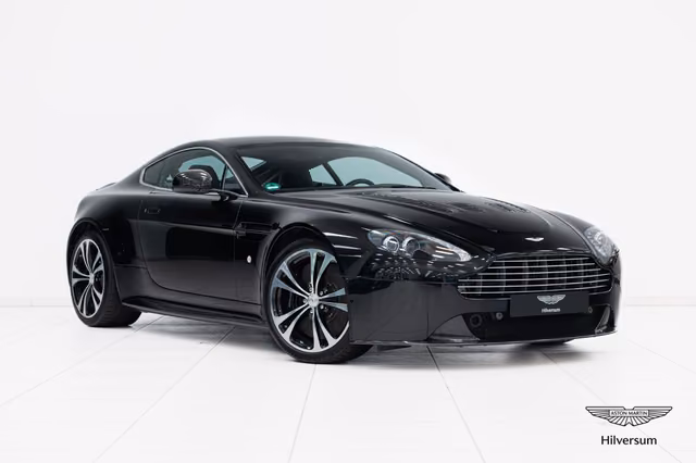 Aston Martin V12 Vantage | Manual | Carbon Black Edition |