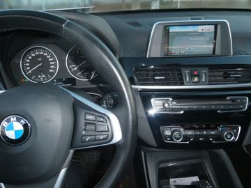 Bild 6 BMW X1 Baureihe X1 xDrive 18 d Advantage