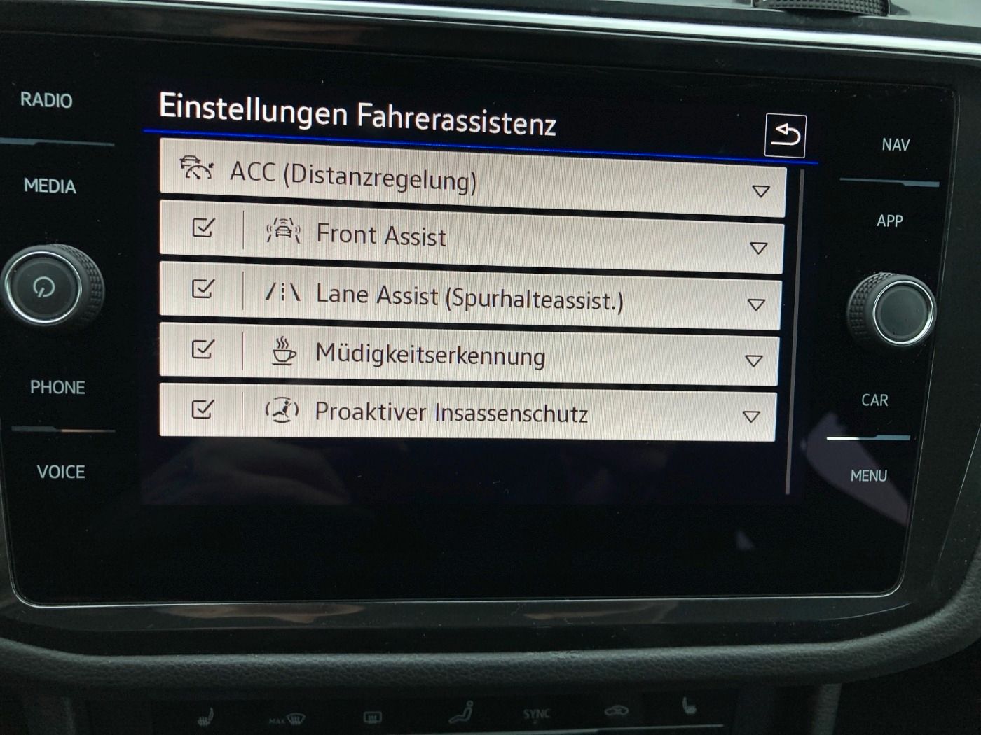 Volkswagen Tiguan - Bild 16