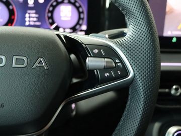 Fahrzeugverkauf 15 Skoda Kodiaq 1.5 TSI AHK 7-Sitze Matrix Navi