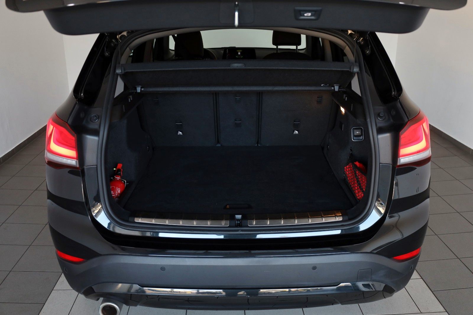 Fahrzeugabbildung BMW X1 xDrive 25e Advantage,Leder,Navi,SH,HUD,Kamera
