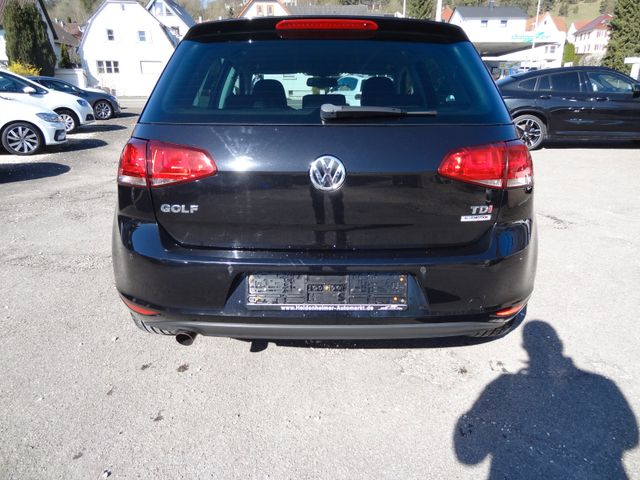 Fahrzeugabbildung Volkswagen Golf VII Lim. Cup BMT/Klima/SitzH/