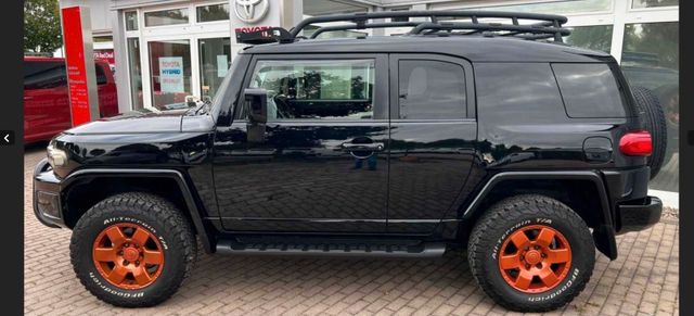 Toyota FJ Cruiser , kein Jeep, kein Hummer