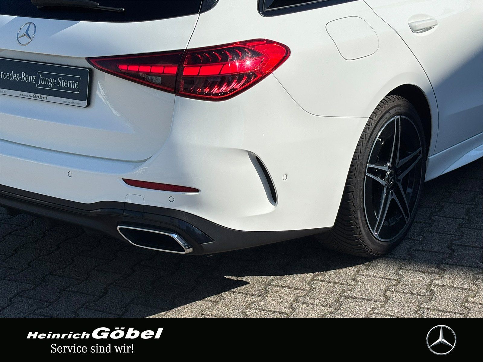 Fahrzeugabbildung Mercedes-Benz C 180 T AMG*PANO*LED*TOTWINKEL*NIGHT-PAKET*KAMER