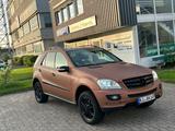 Mercedes-Benz ML 350 - - Mercedes-Benz ML-Class aus 2005