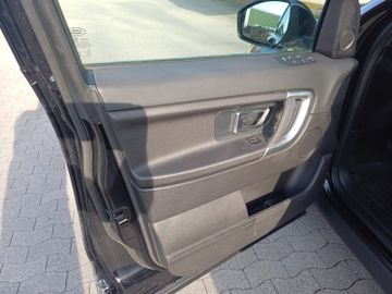 Land-Rover Discovery - 12