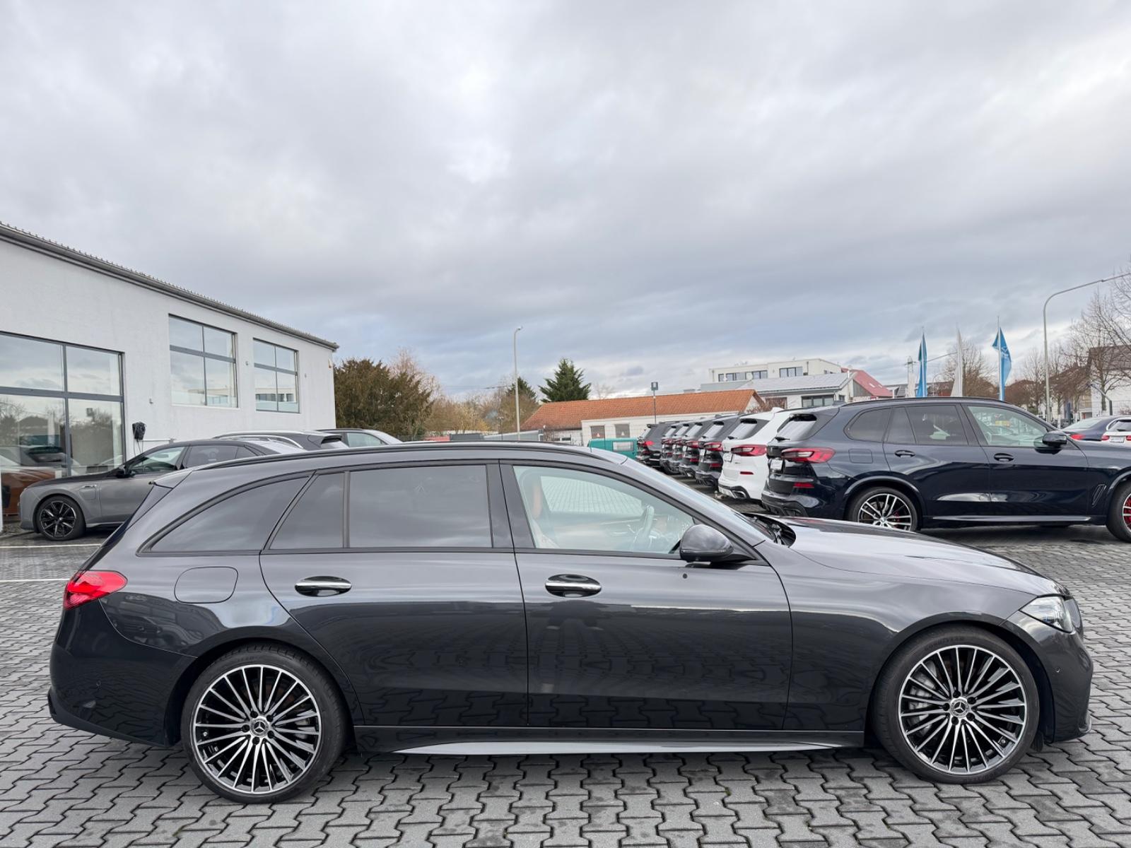 Mercedes-Benz C300d*T*AMG*INDIVIDUAL*360°ACC*HUD*LED*AHK*DAB*