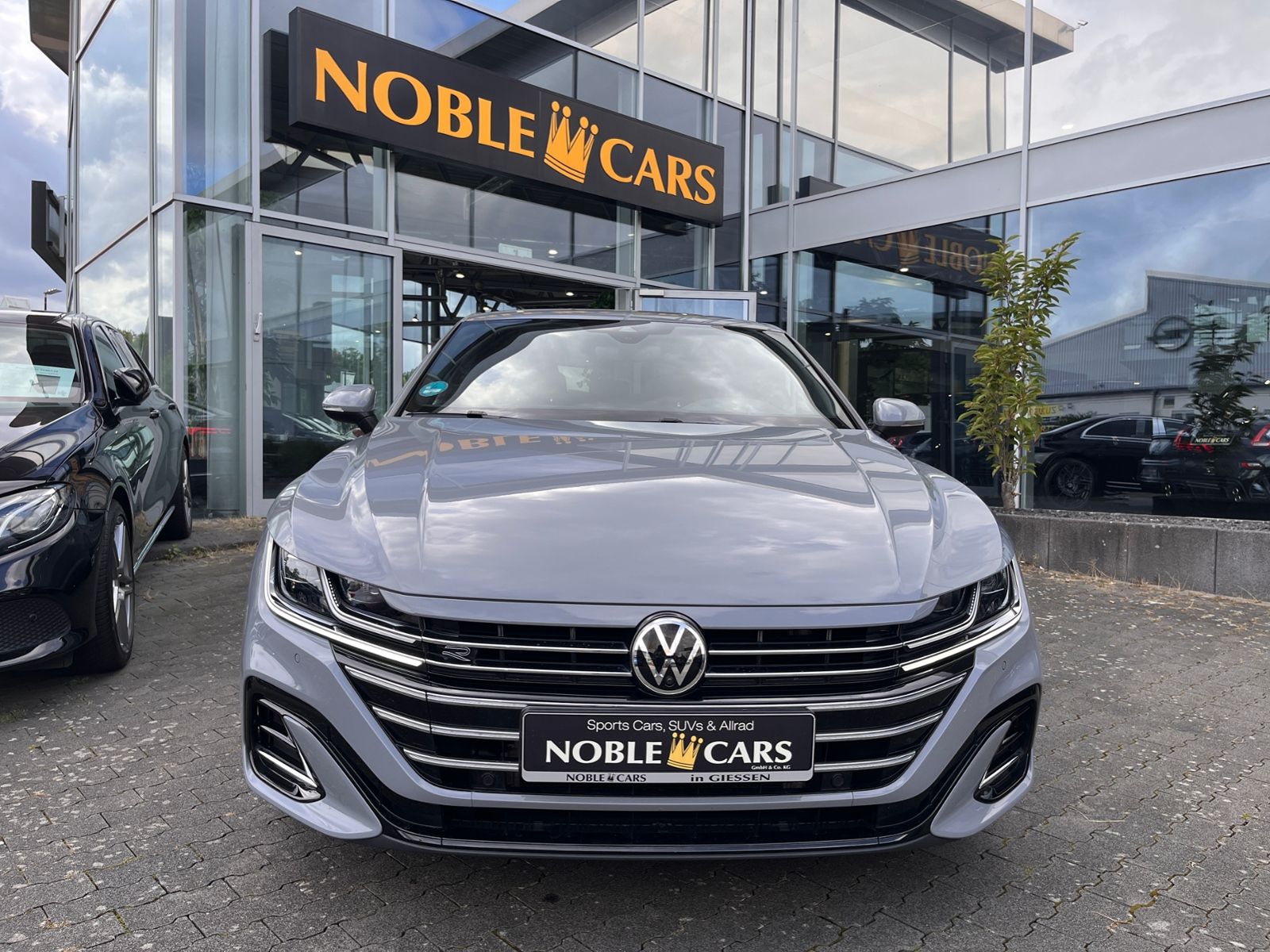 Fahrzeugabbildung Volkswagen Arteon R-Line 360° SHZ LED NAVI