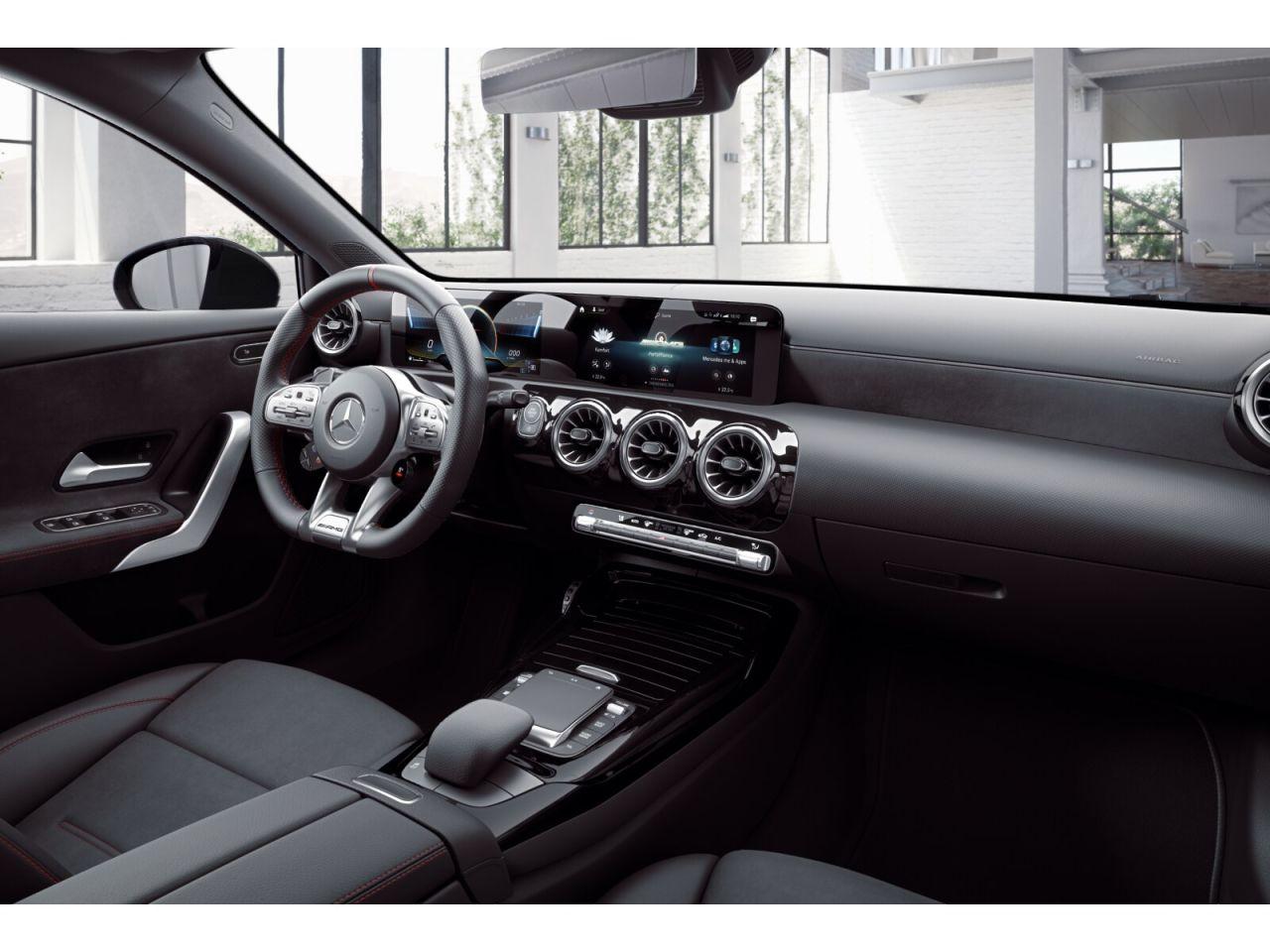 Mercedes-Benz AMG A 35 4M DISTRONIC Panorama MULTIBEAM LED