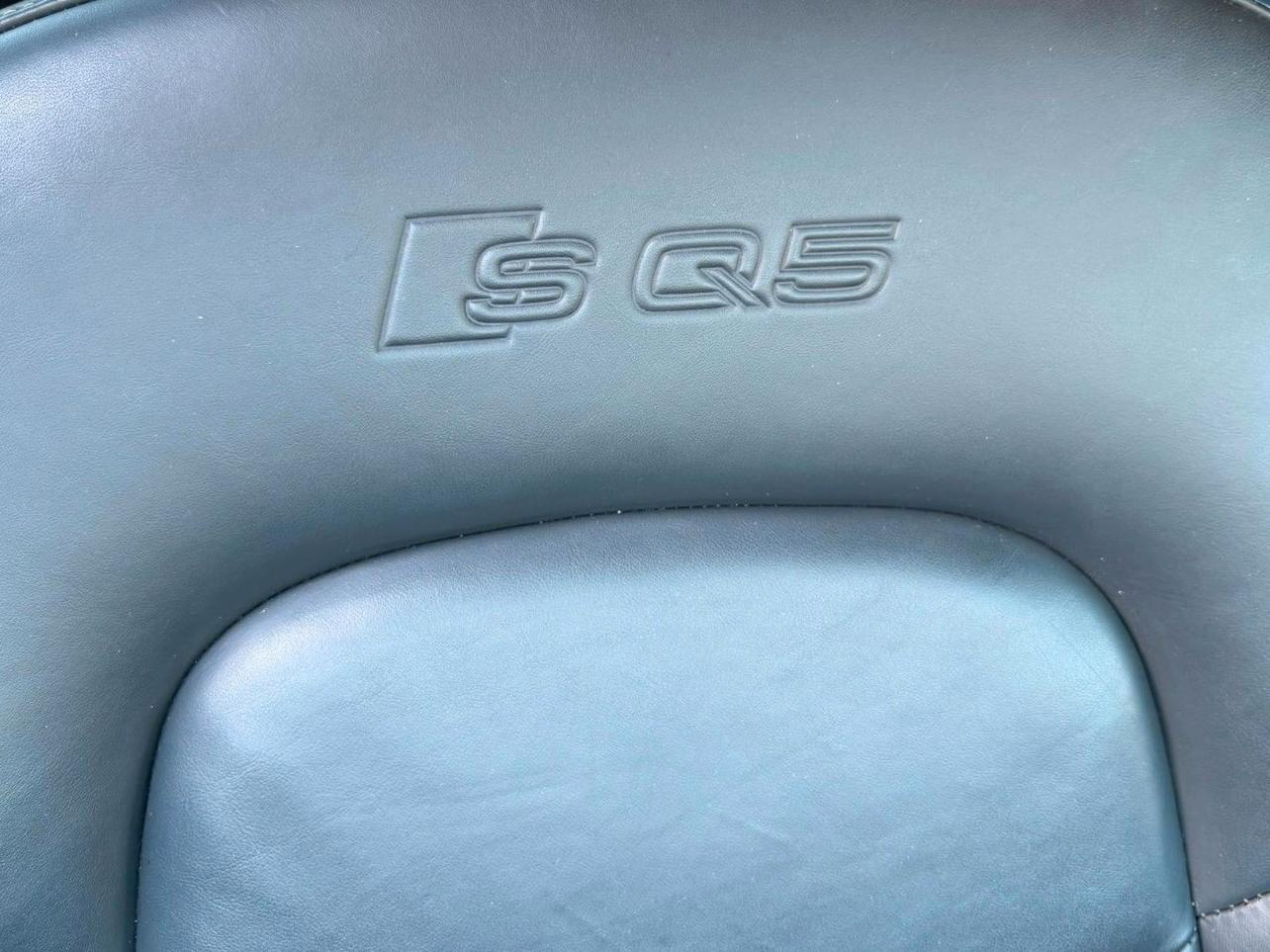 Audi SQ5 3.0 TFSI quattro | 354 ch | BVA | Bang & Olufsen | Toit panoramique | Caméra de recul | Cuir électrique à mémoire chauffant | Jantes 21"
